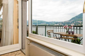 ALTIDO Apt with Amazing view on Lake Como and Parking